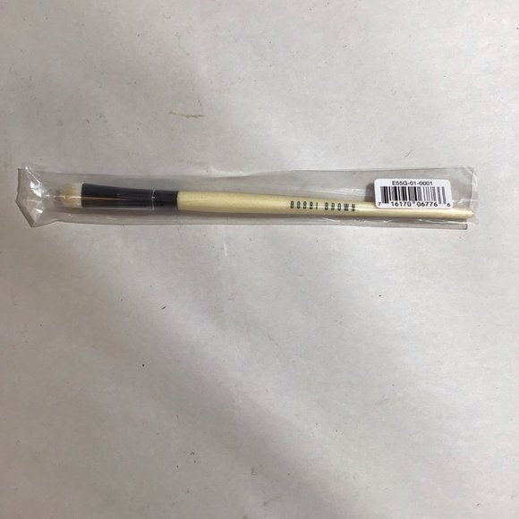 Bobbi Brown Touch Up Brush NEW - Picture 2 of 2